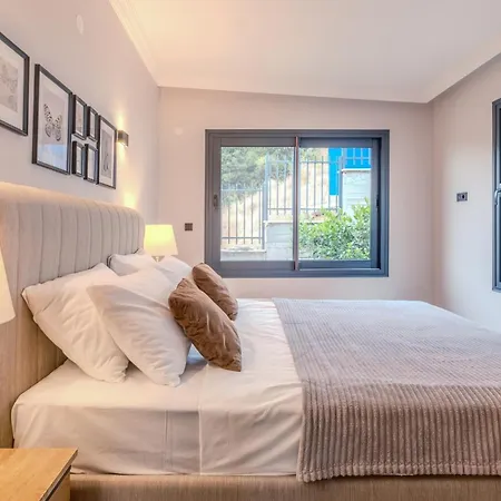 Βίλα Charming W Pool Garden In Guzelbahce Izmir Godence